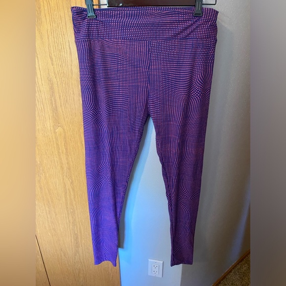 LuLaRoe Pants - Lularoe Tall & Curvy Leggings Purple & Pink